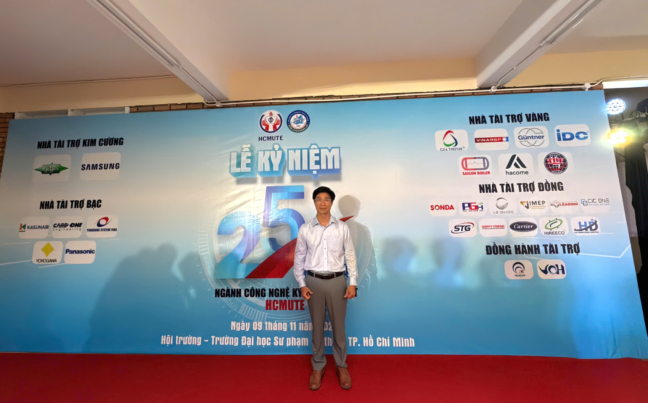 LÊ QUỐC CHÚC MỪNG LỄ KỶ NIỆM 25 NĂM THÀNH LẬP NGÀNH CÔNG NGHỆ KỸ THUẬT NHIỆT – TRƯỜNG ĐẠI HỌC SƯ PHẠM KỸ THUẬT TP.HCM (HCMUTE)